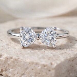 🎀BowTie Ring 1.68tcw Moissanite Ring